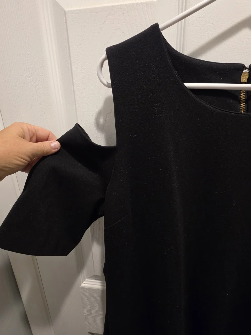 Michael Kors Black Cold-Shoulder Sheath Dress Gold Zipper Back Size XL